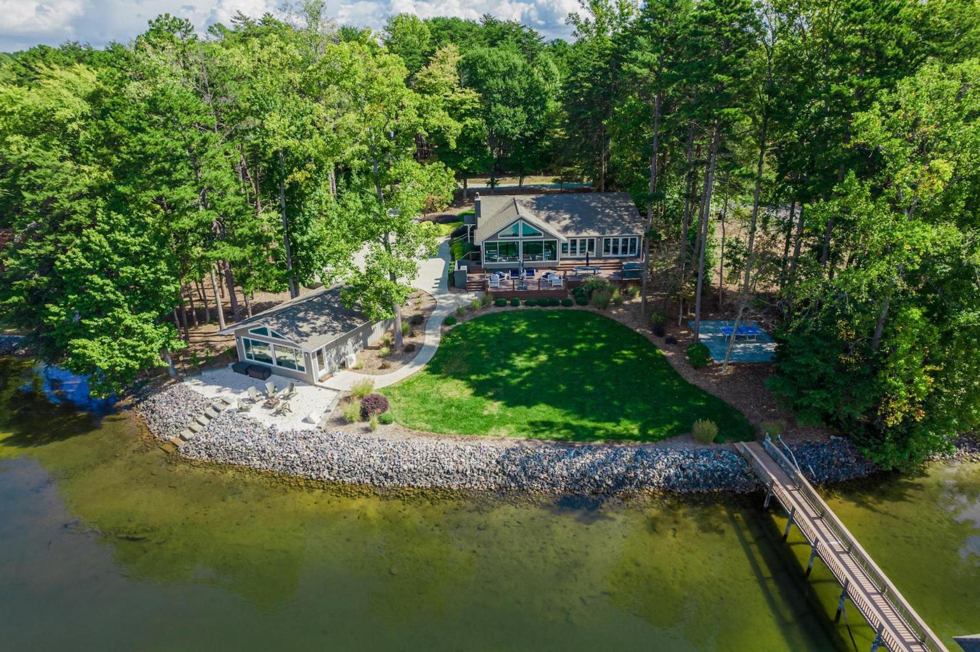 Lake Norman Hideaway ムアズビル エクステリア 写真