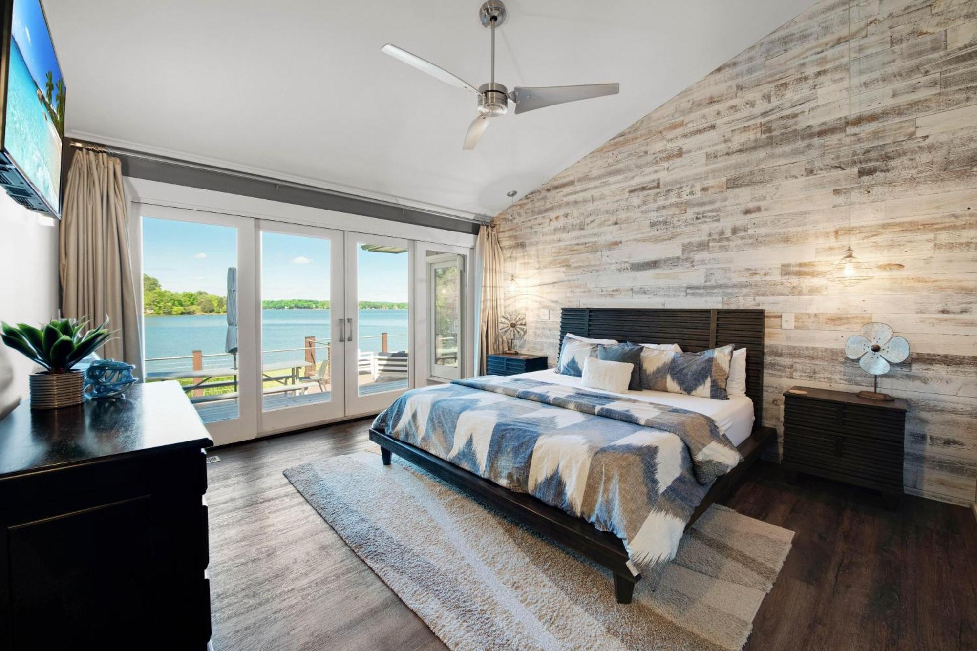 Lake Norman Hideaway ムアズビル エクステリア 写真