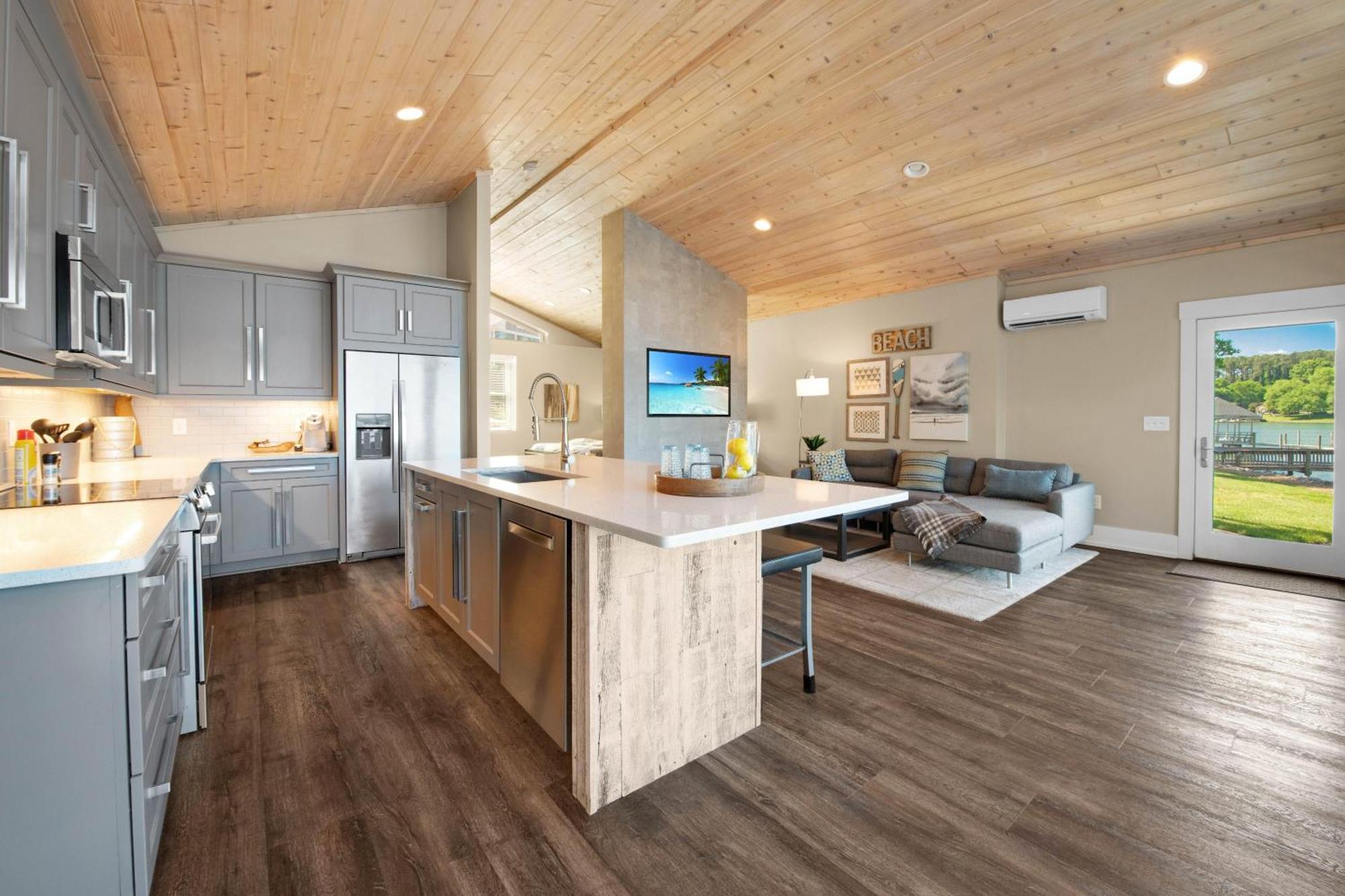 Lake Norman Hideaway ムアズビル エクステリア 写真